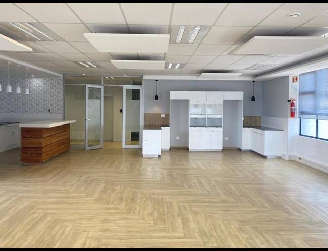BUSINESS PROPERTY TO RENT IN BONAERO PARK